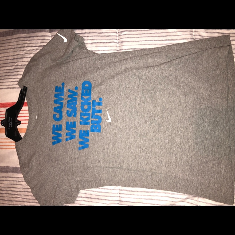 Nike Youth XL Graphic Tee